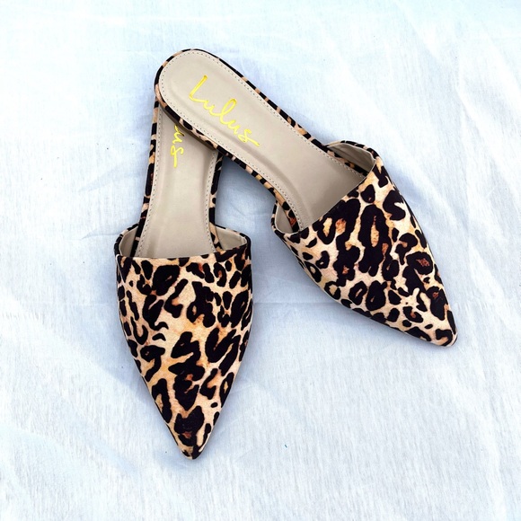 Lulu’s Lorena Leopard Print Pointed Toe Mule Flats sz 7 - Picture 3 of 5